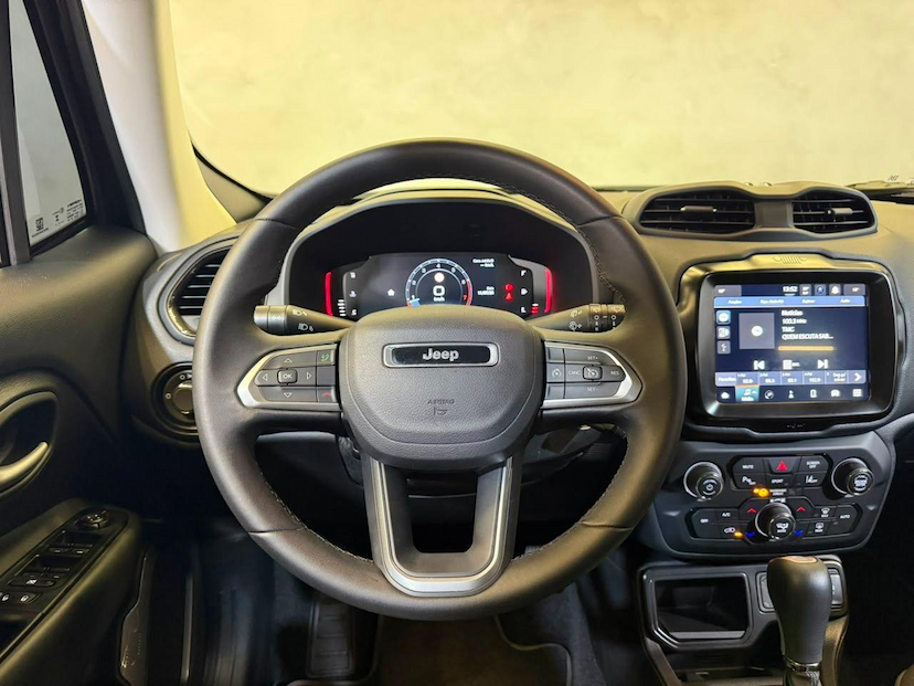 Foto do veículo JEEP RENEGADE  LONGITUDE T270 1.3 TB 4X2 FLEX AUT 2025 12.764 KM 119.900,00