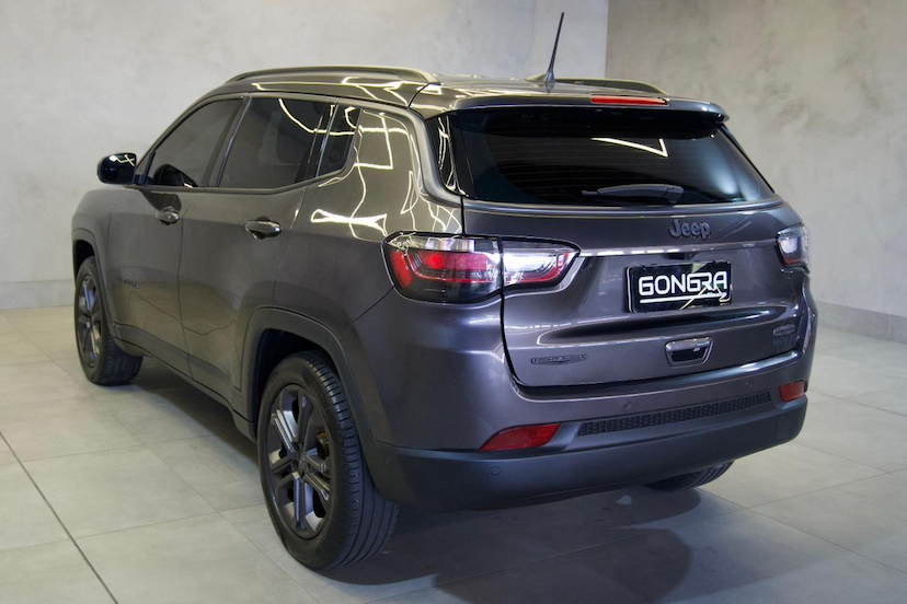 Foto do veículo JEEP COMPASS  LONG. NIG. EAGLE 1.3 4X2 FLEX AUT. 2025 12.632 KM 158.900,00