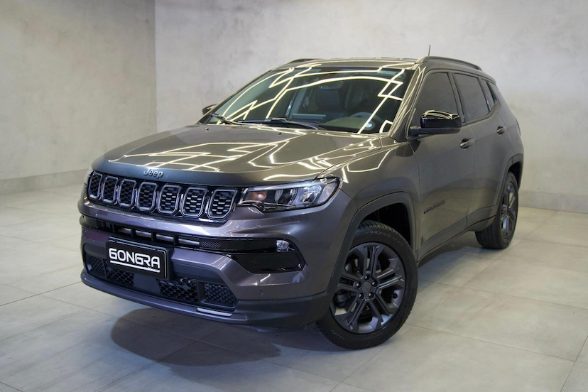 Foto do veículo JEEP COMPASS  LONG. NIG. EAGLE 1.3 4X2 FLEX AUT. 2025 12.632 KM 158.900,00