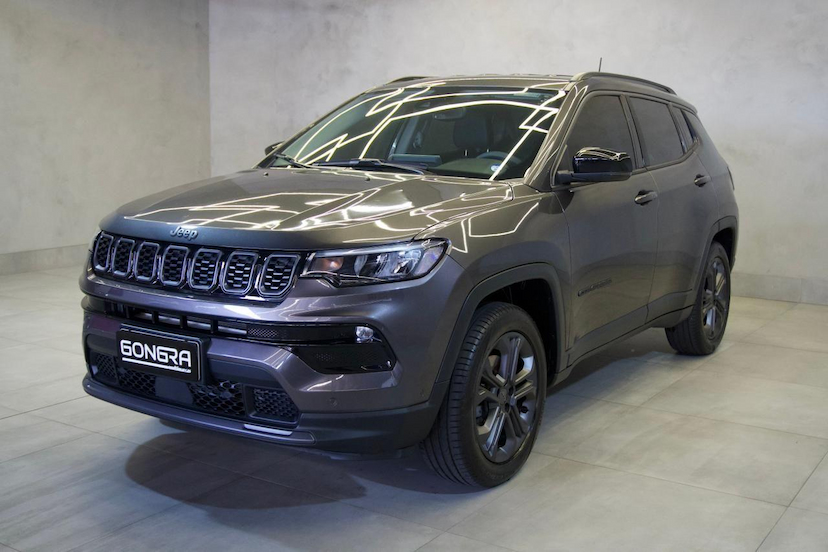 Foto do veículo JEEP COMPASS  LONG. NIG. EAGLE 1.3 4X2 FLEX AUT. 2025 12.632 KM 158.900,00