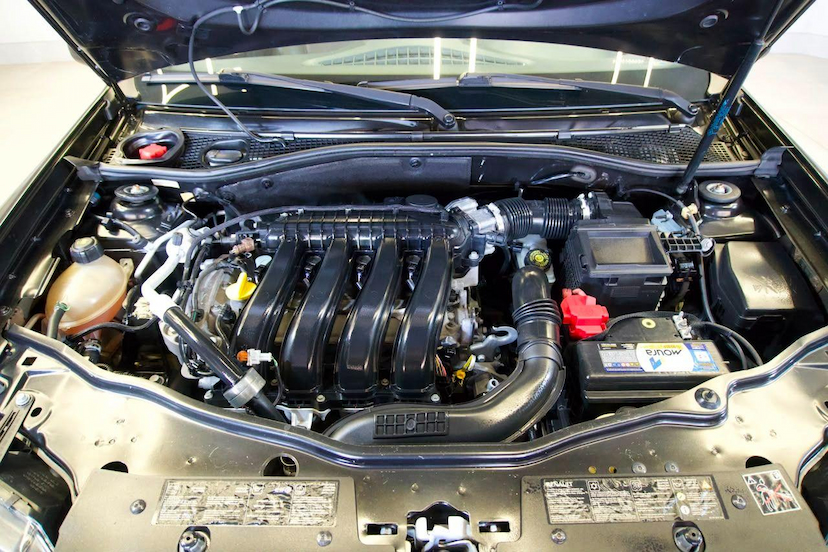 Foto do veículo RENAULT DUSTER  DYNAMIQUE 2.0 16V AUT 2016 110.333 KM 62.900,00