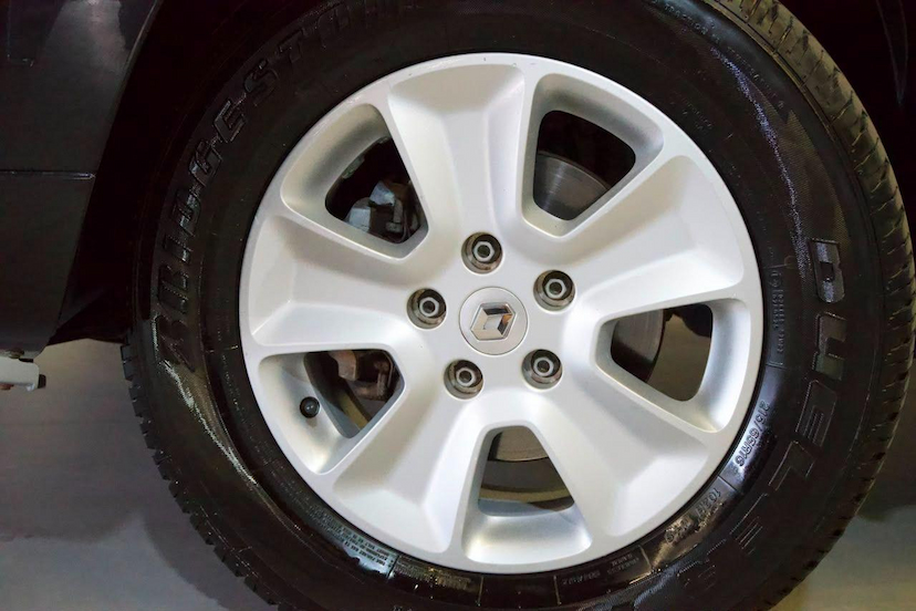 Foto do veículo RENAULT DUSTER  DYNAMIQUE 2.0 16V AUT 2016 110.333 KM 62.900,00