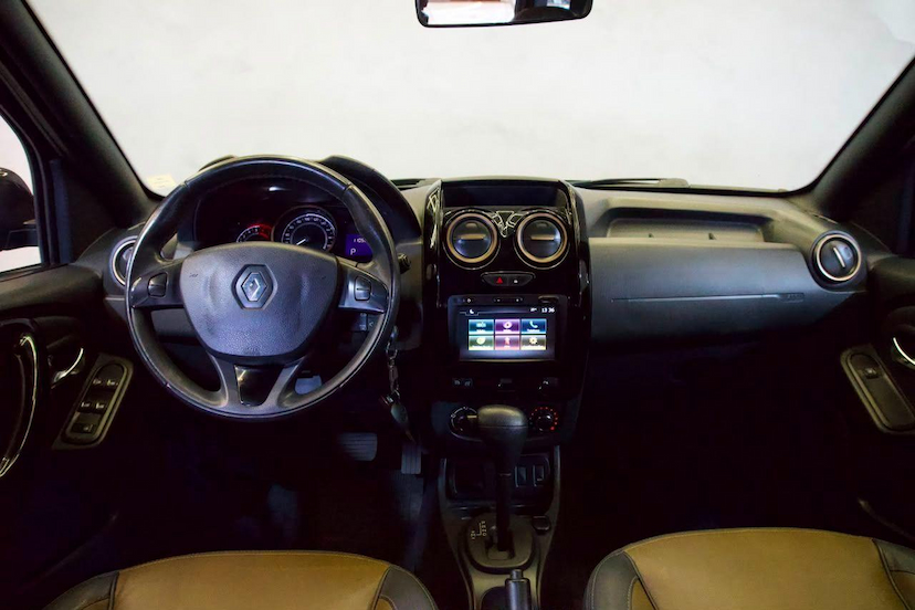 Foto do veículo RENAULT DUSTER  DYNAMIQUE 2.0 16V AUT 2016 110.333 KM 62.900,00