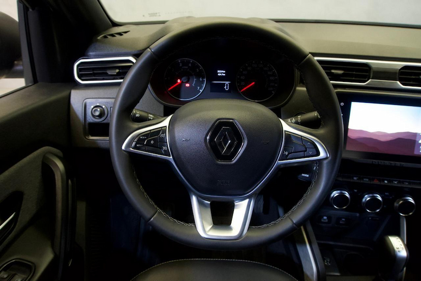 Foto do veículo RENAULT DUSTER  ICONIC 1.3 TB 16V FLEX AUT. 2024 33.000 KM 105.900,00