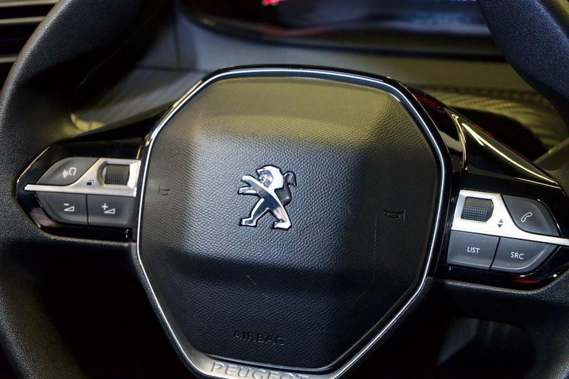 Foto do veículo PEUGEOT 208  LIKE MT 2024 46.575 KM 68.900,00