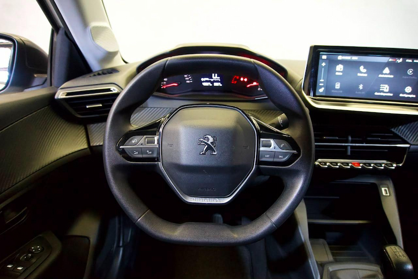 Foto do veículo PEUGEOT 208  LIKE MT 2024 46.575 KM 68.900,00