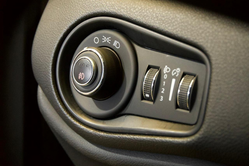 Foto do veículo JEEP RENEGADE  LGTD T270 2023 39.075 KM 105.900,00