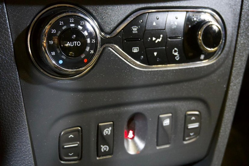 Foto do veículo RENAULT SANDERO  STEPWAY 1.6 16V HI-FLEX MEC. 2019 91.000 KM 58.900,00