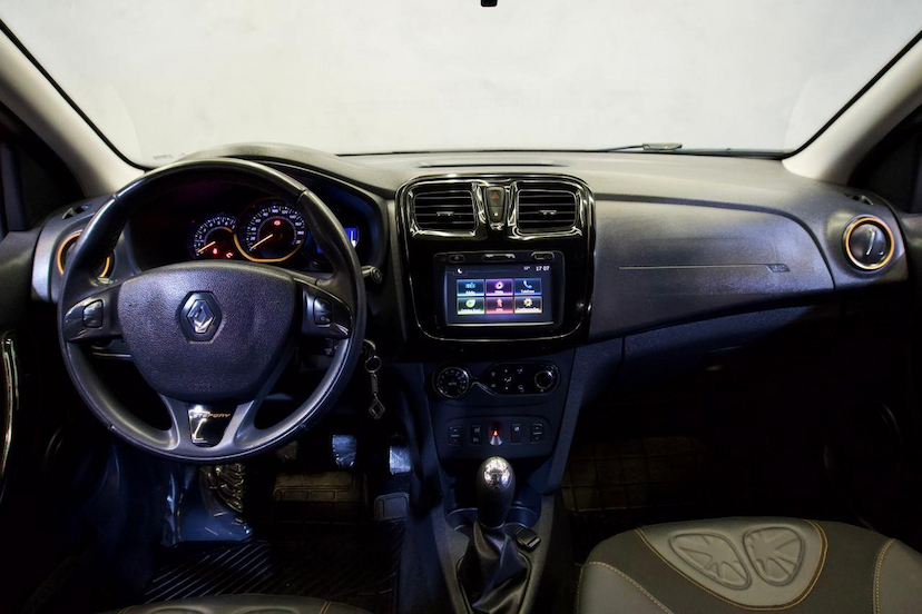 Foto do veículo RENAULT SANDERO  STEPWAY 1.6 16V HI-FLEX MEC. 2019 91.000 KM 58.900,00
