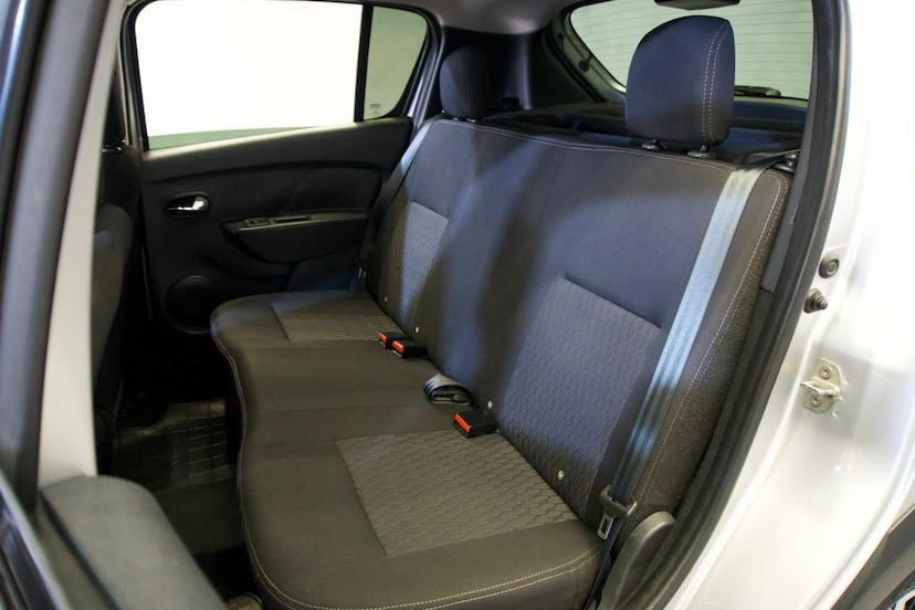Foto do veículo RENAULT SANDERO  STEX 16M 2019 96.000 KM 56.900,00