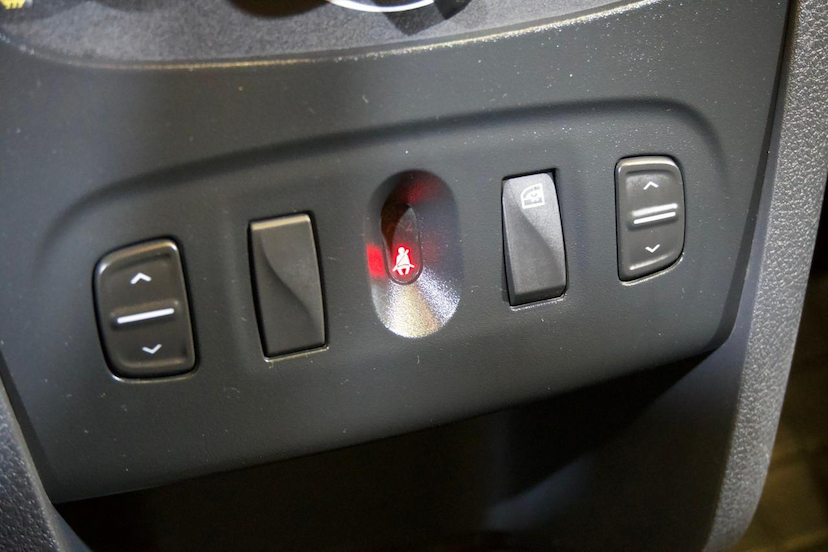 Foto do veículo RENAULT SANDERO  STEX 16M 2019 96.000 KM 56.900,00