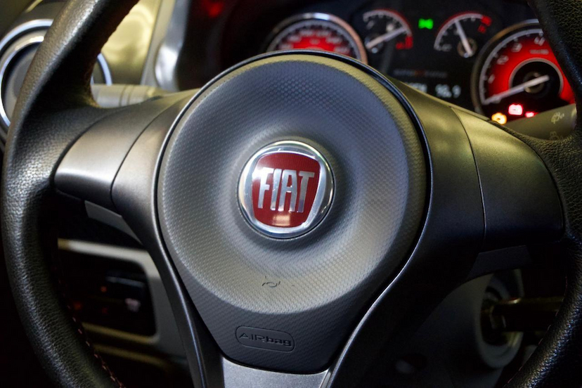 Foto do veículo FIAT PALIO  SPORTING 1.6 2016 85.649 KM 52.900,00