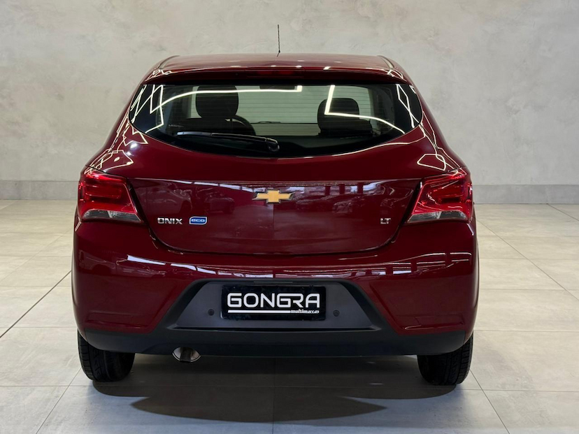 Foto do veículo CHEVROLET ONIX  1.0MT LT 2018 98.500 KM 54.900,00