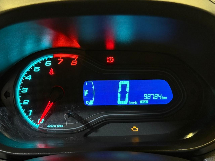 Foto do veículo CHEVROLET ONIX  1.0MT LT 2018 98.500 KM 54.900,00