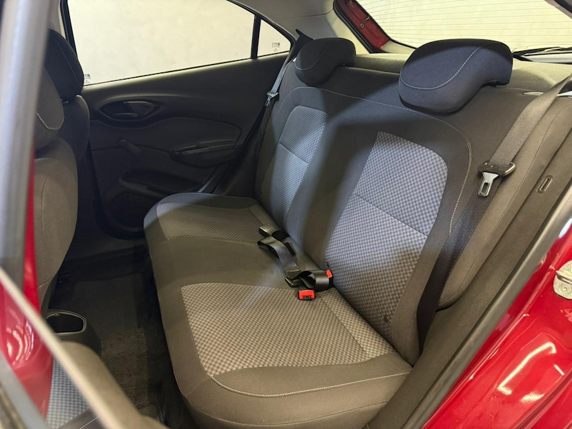 Foto do veículo CHEVROLET ONIX  1.0MT LT 2018 98.500 KM 54.900,00