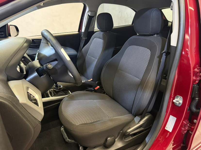 Foto do veículo CHEVROLET ONIX  1.0MT LT 2018 98.500 KM 54.900,00