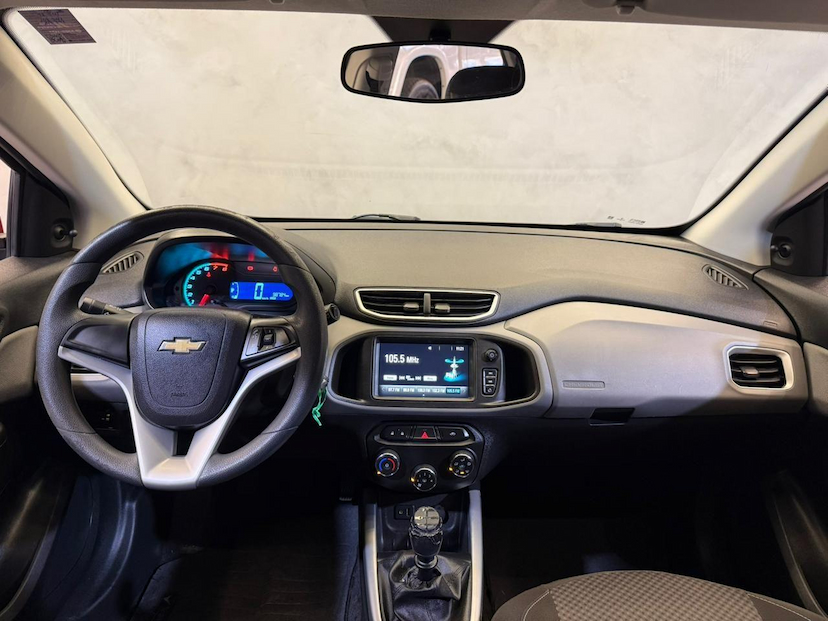 Foto do veículo CHEVROLET ONIX  1.0MT LT 2018 98.500 KM 54.900,00