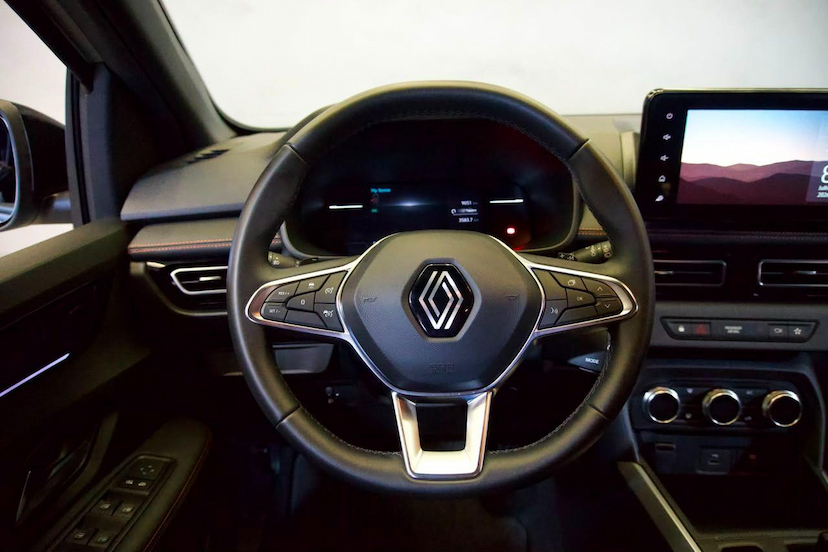 Foto do veículo RENAULT KARDIAN  PREM AT 2025 9.051 KM 107.900,00