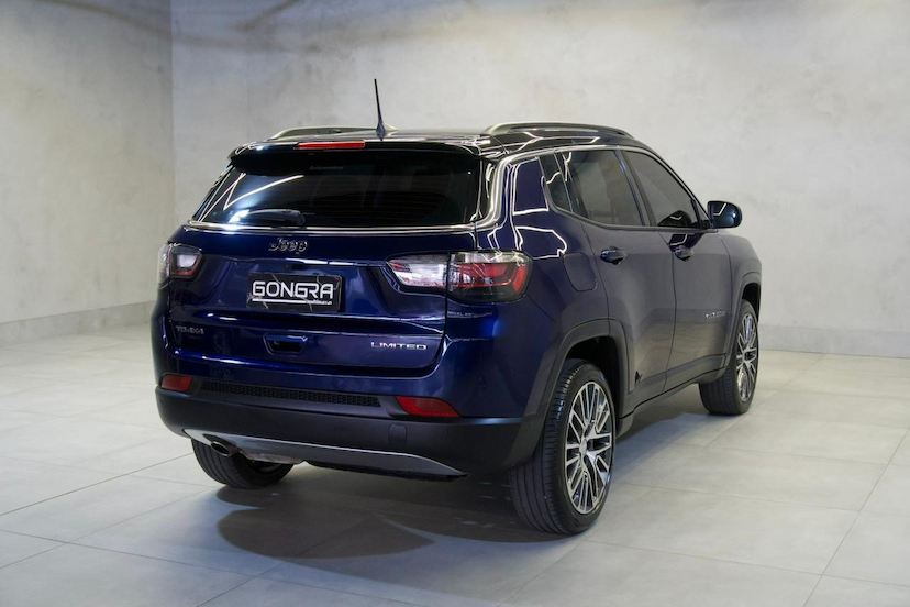 Foto do veículo JEEP COMPASS  LIMITED 2.0 4X4 DIESEL 16V AUT. 2023 26.368 KM 162.900,00