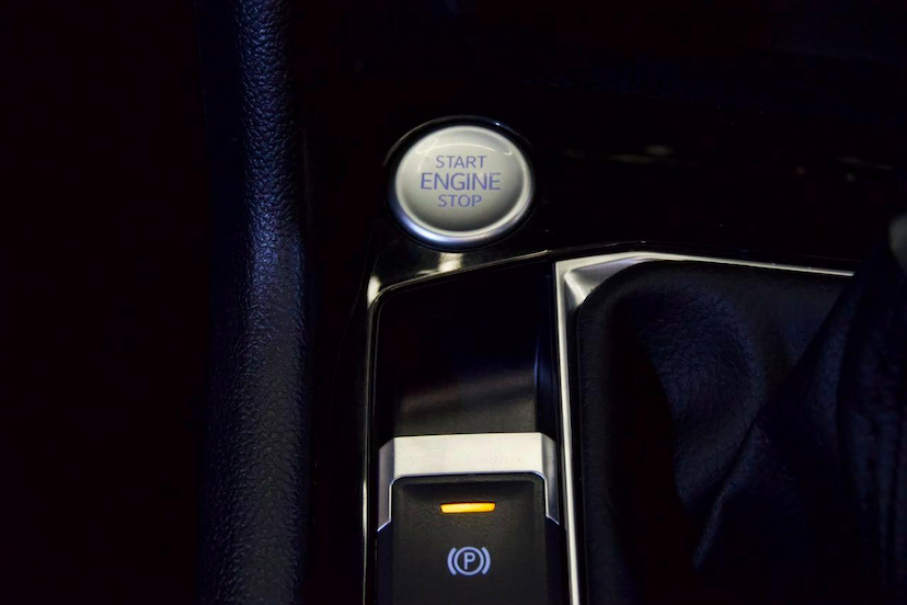 Foto do veículo VOLKSWAGEN TAOS  HIGHLINE 250 TSI 2022 62.670 KM 138.900,00