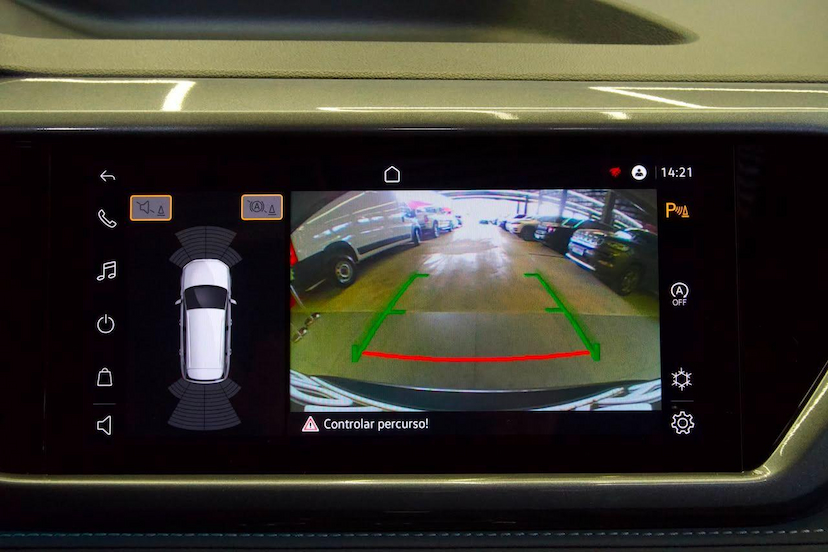 Foto do veículo VOLKSWAGEN TAOS  HIGHLINE 250 TSI 2022 62.670 KM 138.900,00