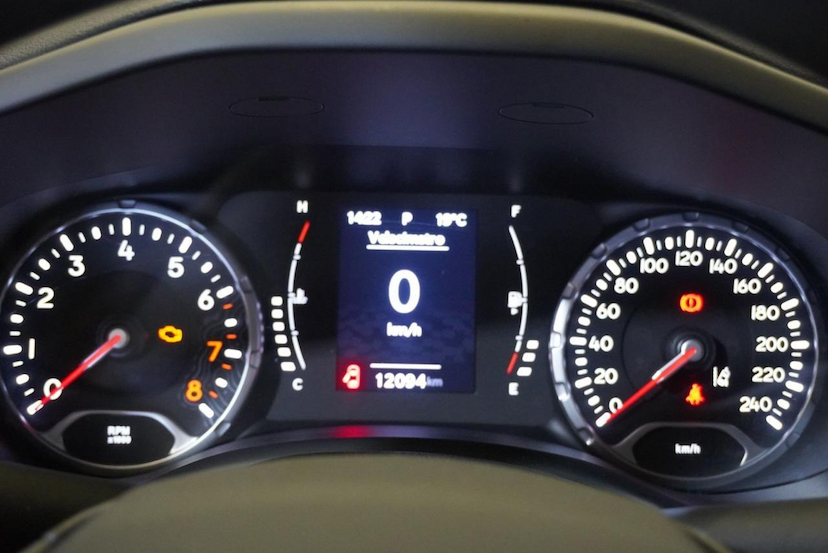 Foto do veículo JEEP RENEGADE  SPT T270 2023 12.054 KM 102.900,00