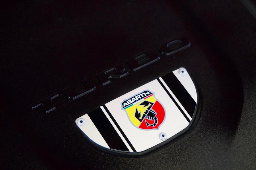 Foto do veículo FIAT PULSE  ABARTH 270 2024 25.415 KM 122.900,00