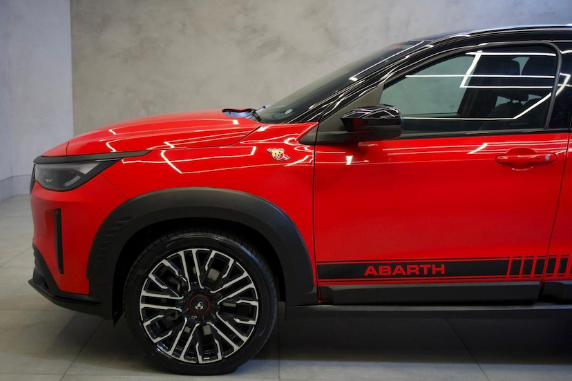 Foto do veículo FIAT PULSE  ABARTH 270 2024 25.415 KM 122.900,00