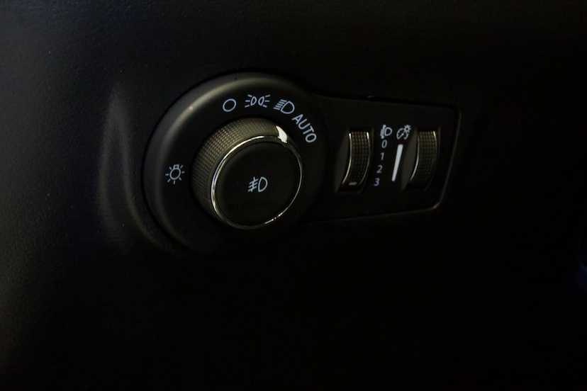 Foto do veículo JEEP COMMANDER  LIMITED TD380 4X4 TURBO DIESEL 2024 4.806 KM 189.900,00