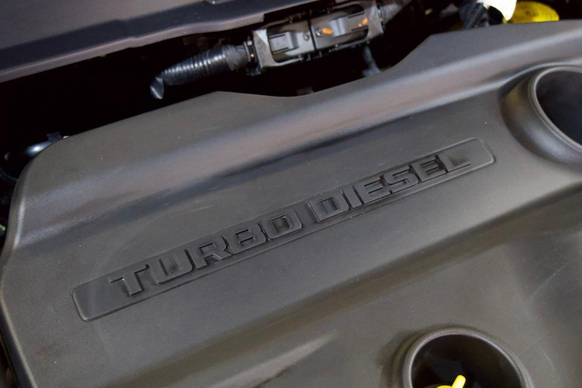 Foto do veículo JEEP COMMANDER  LIMITED TD380 4X4 TURBO DIESEL 2024 5.075 KM 205.900,00