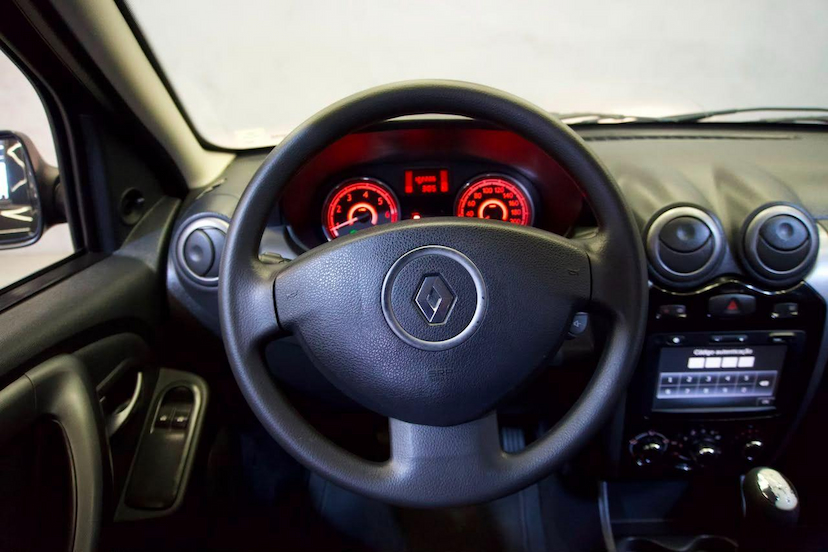 Foto do veículo RENAULT SANDERO  EXP 16HP 2014 122.349 KM 39.900,00