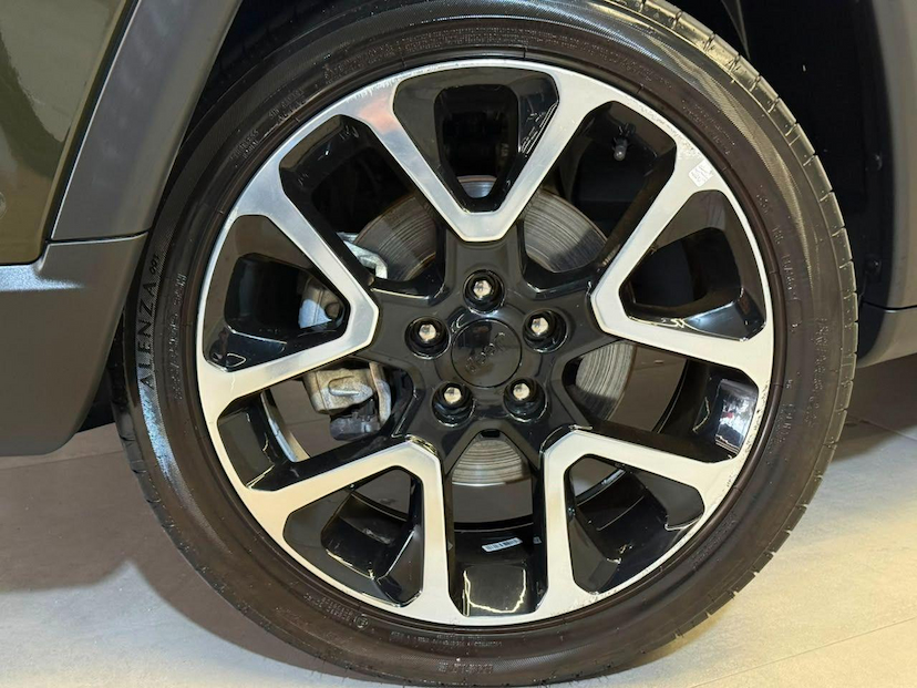 Foto do veículo JEEP COMPASS  LIMITED 2.0 4X4 DIESEL 16V AUT. 2019 30.967 KM 124.900,00