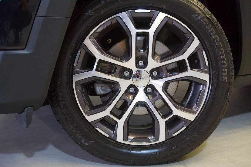 Foto do veículo JEEP RENEGADE  LONGITUDE T270 1.3 TB 4X2 FLEX AUT 2024 10.700 KM 114.900,00