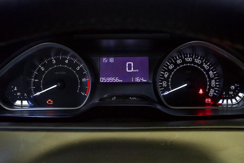 Foto do veículo PEUGEOT 2008  GRIFFE THPM 2018 59.000 KM 67.900,00