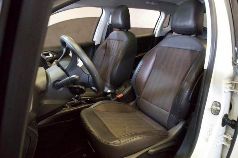 Foto do veículo PEUGEOT 2008  GRIFFE THPM 2018 59.000 KM 67.900,00