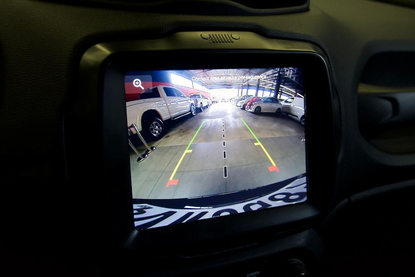 Foto do veículo JEEP RENEGADE  LONGITUDE T270 1.3 TB 4X2 FLEX AUT 2024 11.646 KM 108.900,00