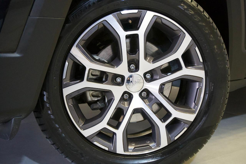 Foto do veículo JEEP RENEGADE  LONGITUDE T270 1.3 TB 4X2 FLEX AUT 2024 11.646 KM 108.900,00
