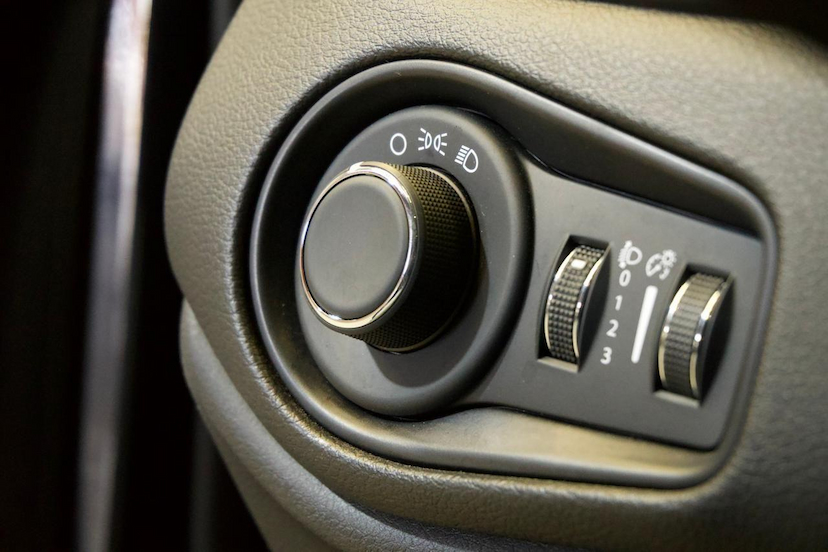 Foto do veículo JEEP RENEGADE  LONGITUDE T270 1.3 TB 4X2 FLEX AUT 2024 11.646 KM 108.900,00
