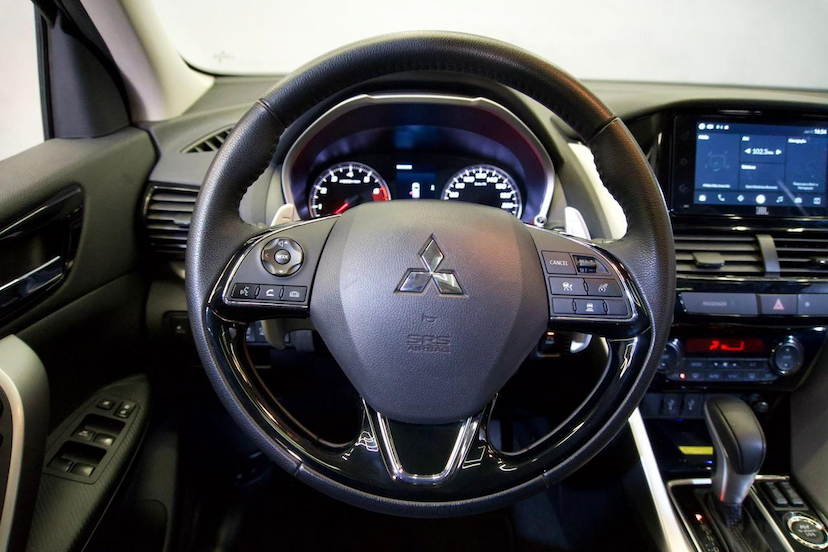 Foto do veículo MITSUBISHI ECLIPSE CROSS  HPE-S 1.5 AWC 165CV AUT. 2025 20.150 KM 165.900,00