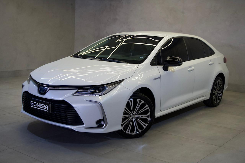 Foto do veículo TOYOTA COROLLA  ALTIS HV 2021 46.047 KM 128.900,00