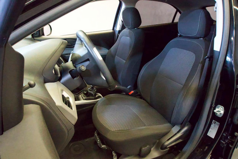 Foto do veículo CHEVROLET ONIX  1.4MT LT 2017 69.689 KM 59.900,00