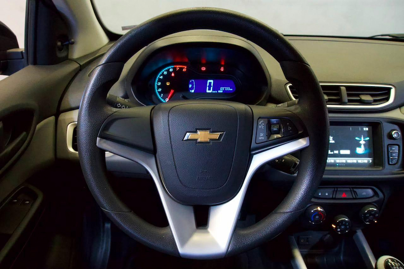Foto do veículo CHEVROLET ONIX  1.4MT LT 2017 69.689 KM 59.900,00