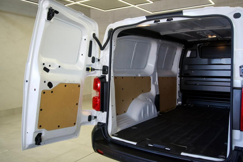 Foto do veículo FIAT SCUDO  CARGO TD 2025 14.873 KM 170.900,00