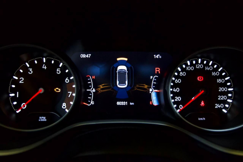 Foto do veículo JEEP COMPASS  LIMITED 2.0 4X2 FLEX 16V AUT 2021 60.400 KM 112.900,00