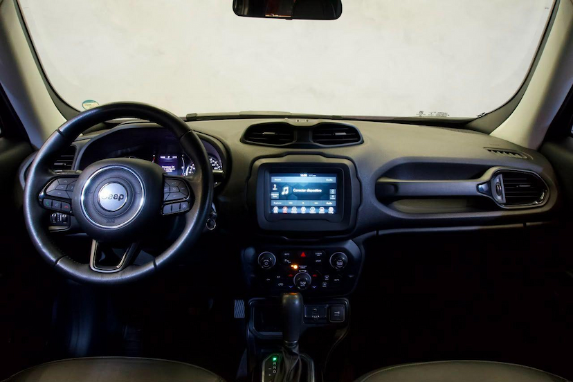 Foto do veículo JEEP RENEGADE  NIGHT EAGLE 1.8 4X2 FLEX AUT 2020 90.000 KM 76.900,00