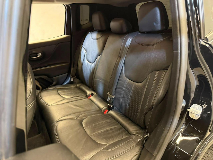 Foto do veículo JEEP RENEGADE  1.8 AT 2018 109.764 KM 69.900,00