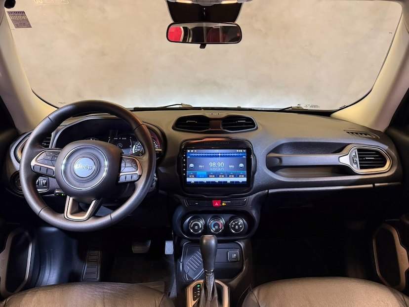 Foto do veículo JEEP RENEGADE  1.8 AT 2018 109.764 KM 69.900,00