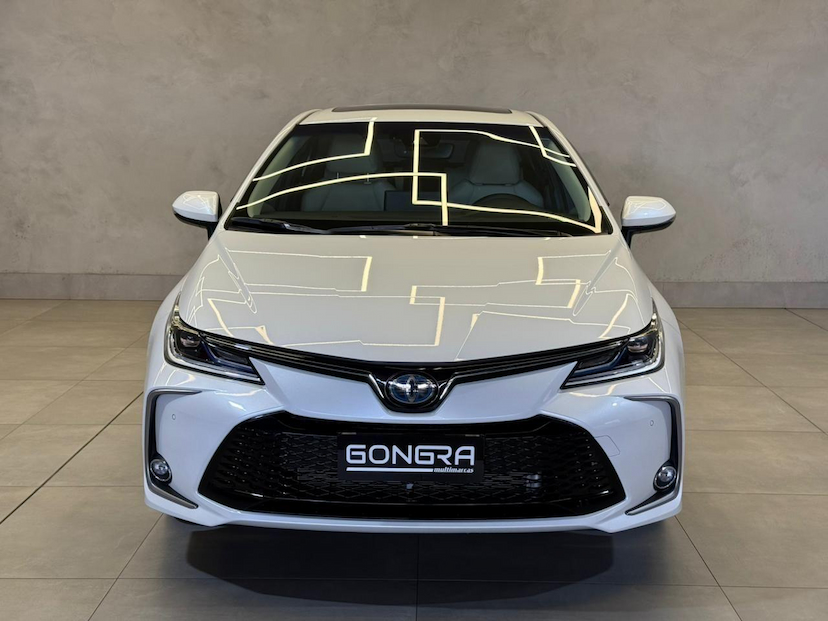 Foto do veículo TOYOTA COROLLA  ALTIS PREMIUM HYBRID 1.8 FLEX AUT. 2025 10.000 KM 179.900,00