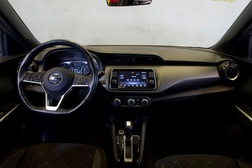 Foto do veículo NISSAN KICKS  SV CVT 2021 48.276 KM 90.900,00