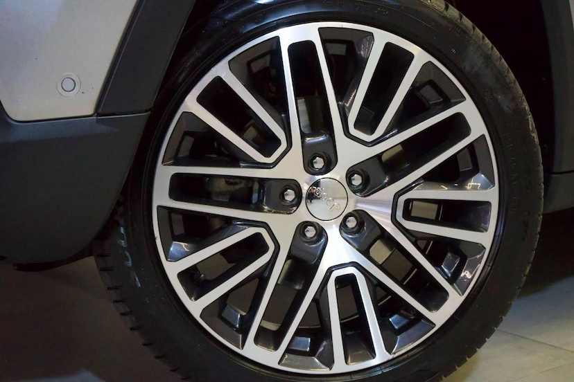 Foto do veículo JEEP COMPASS  LIMITED TD 2022 49.151 KM 146.900,00